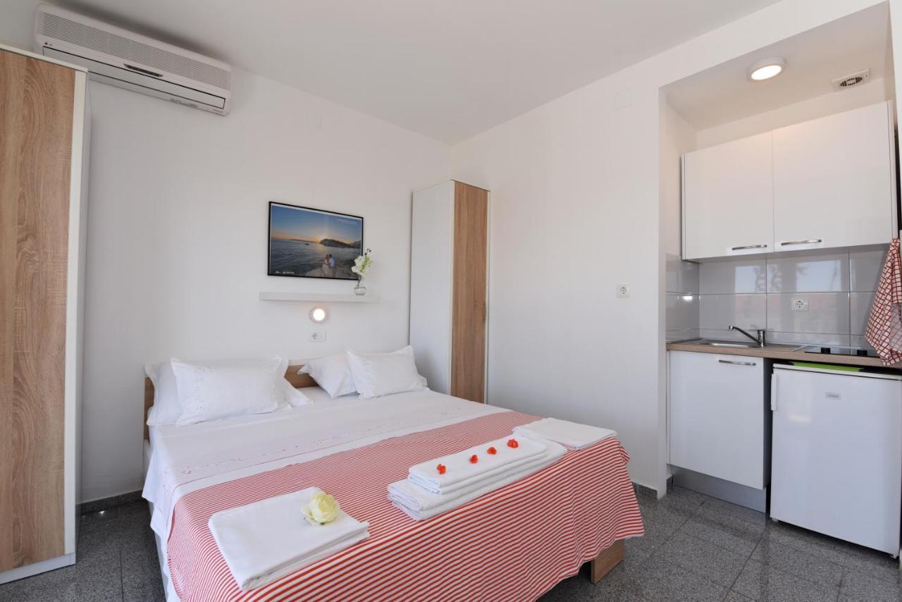 Makarska Sea View Rooms المظهر الخارجي الصورة